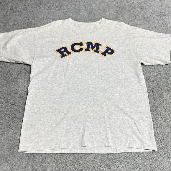 Vintage RCMP Graphic Tee Unisex Heather Gray Canada Police T-Shirt - Picture 1 of 4